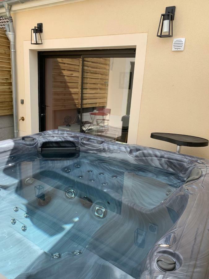 Sylina Avec Jacuzzi Prive Villeblevin